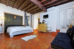 Гостиница 3Chic Maison Colosseo  Рим